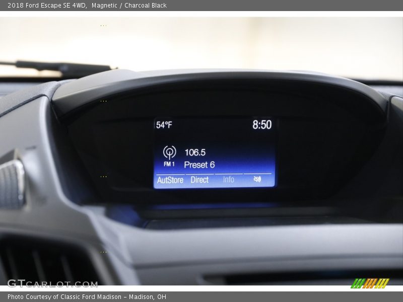 Magnetic / Charcoal Black 2018 Ford Escape SE 4WD