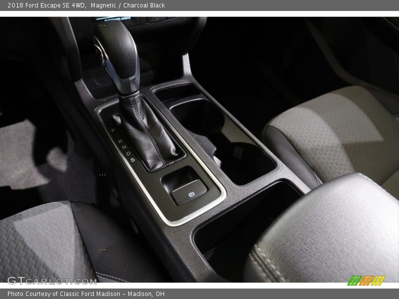 Magnetic / Charcoal Black 2018 Ford Escape SE 4WD