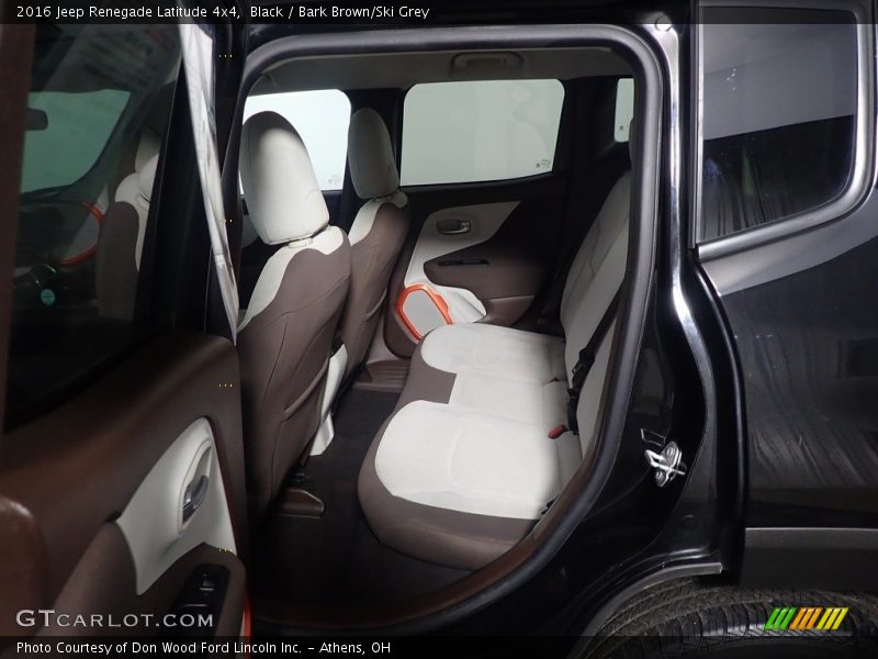 Black / Bark Brown/Ski Grey 2016 Jeep Renegade Latitude 4x4