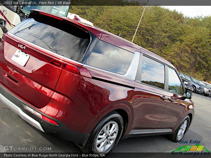 Flare Red / Off Black 2022 Kia Carnival LX