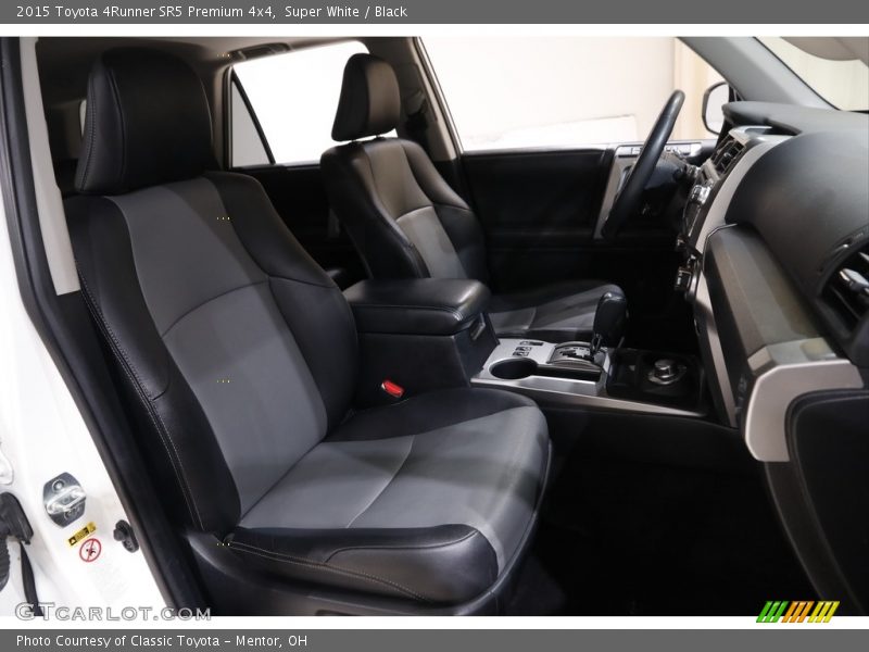 Super White / Black 2015 Toyota 4Runner SR5 Premium 4x4