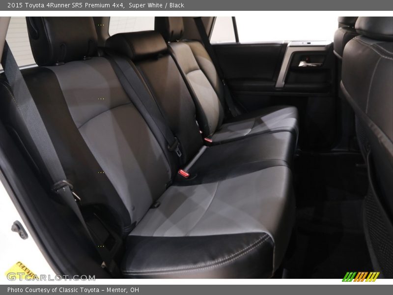 Super White / Black 2015 Toyota 4Runner SR5 Premium 4x4