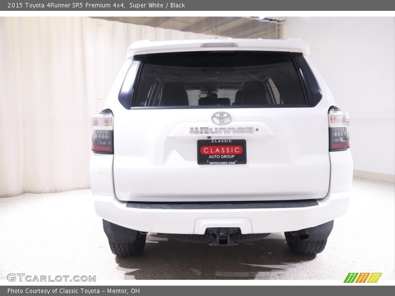 Super White / Black 2015 Toyota 4Runner SR5 Premium 4x4