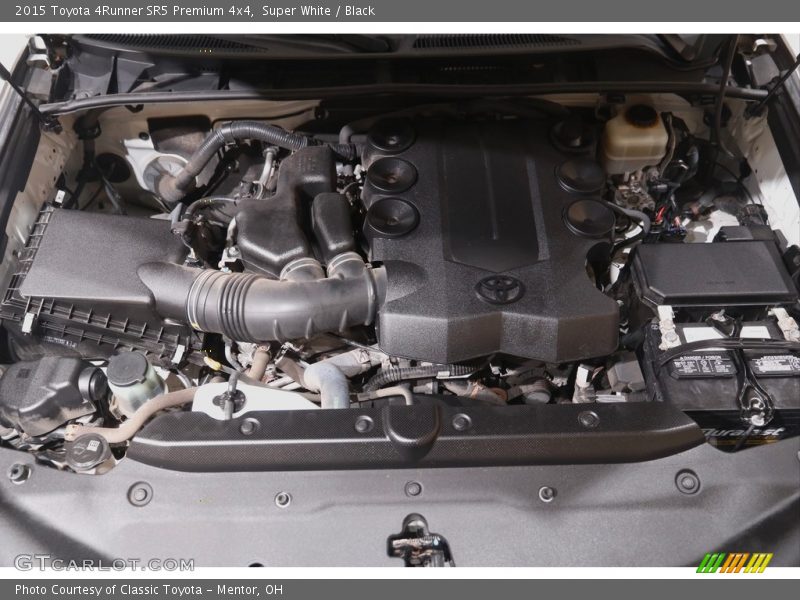 Super White / Black 2015 Toyota 4Runner SR5 Premium 4x4