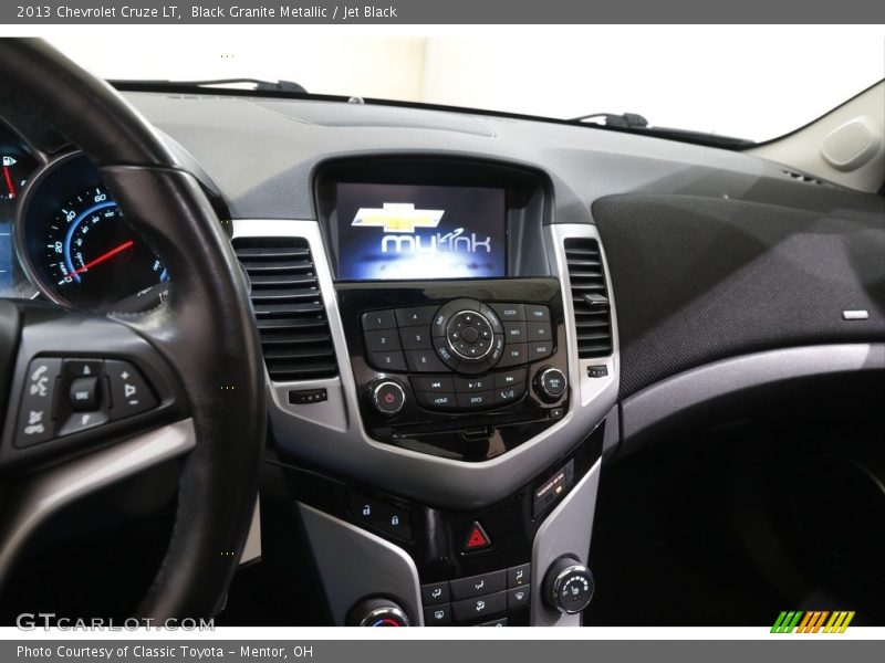 Dashboard of 2013 Cruze LT