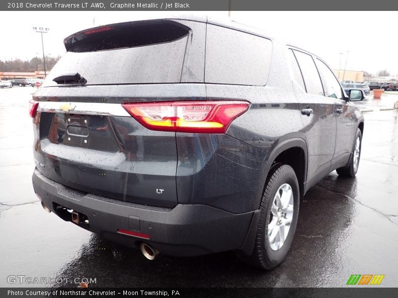 Graphite Metallic / Jet Black 2018 Chevrolet Traverse LT AWD