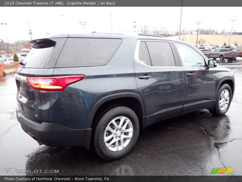 Graphite Metallic / Jet Black 2018 Chevrolet Traverse LT AWD