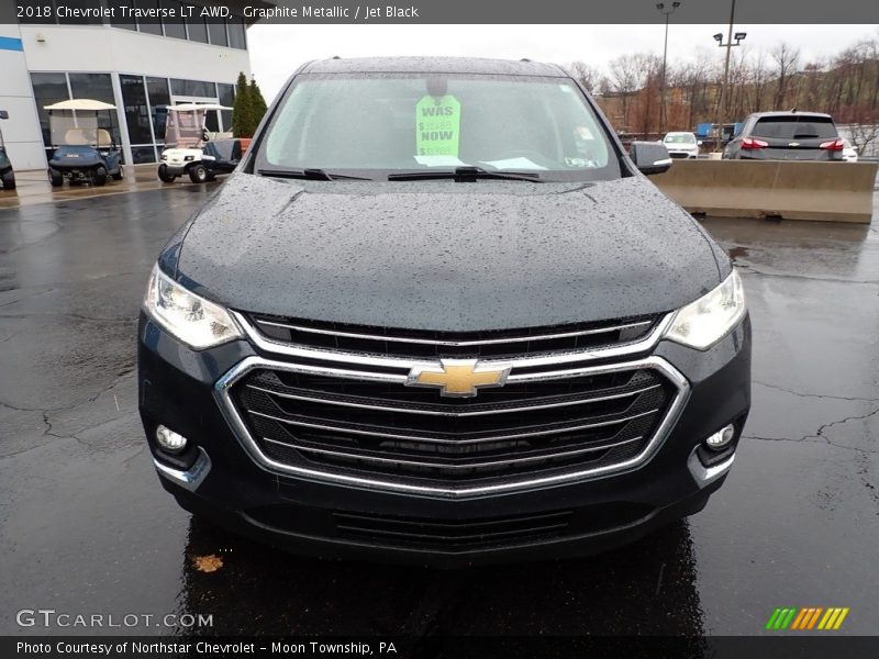 Graphite Metallic / Jet Black 2018 Chevrolet Traverse LT AWD