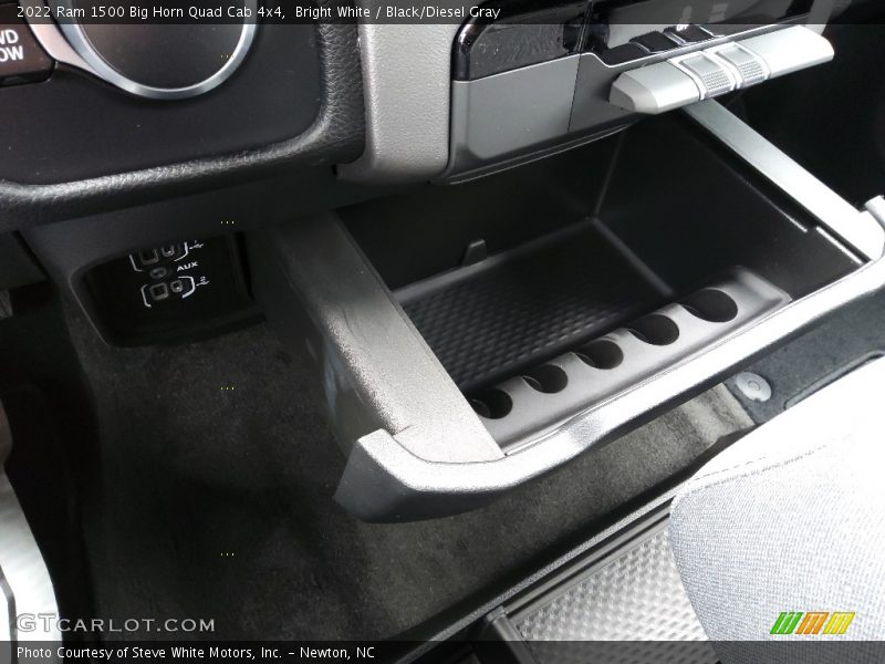 Bright White / Black/Diesel Gray 2022 Ram 1500 Big Horn Quad Cab 4x4