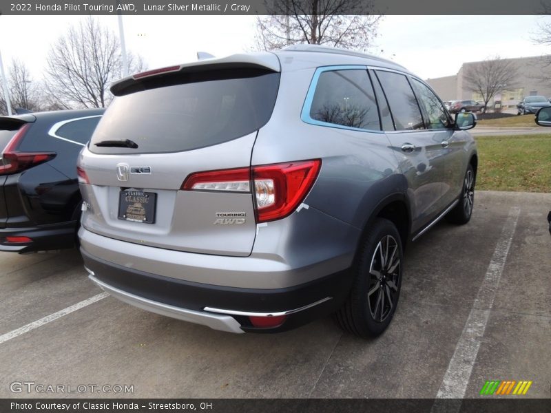 Lunar Silver Metallic / Gray 2022 Honda Pilot Touring AWD