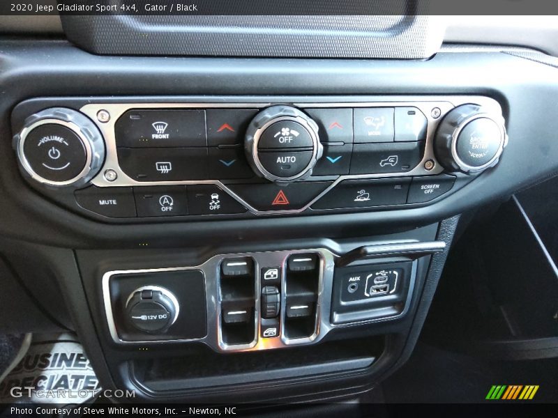 Gator / Black 2020 Jeep Gladiator Sport 4x4
