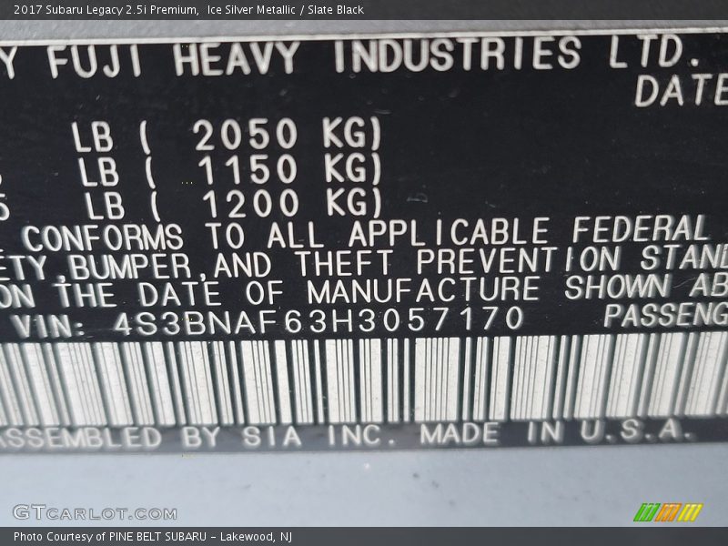 Ice Silver Metallic / Slate Black 2017 Subaru Legacy 2.5i Premium