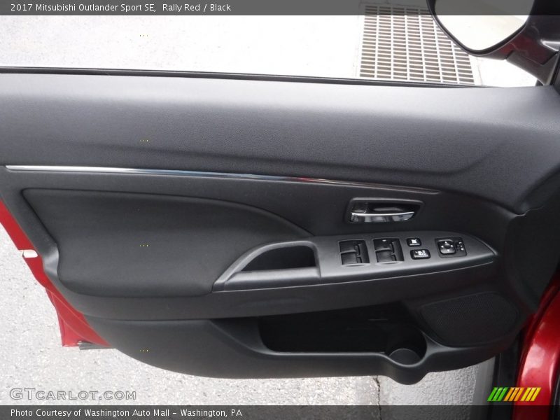 Door Panel of 2017 Outlander Sport SE