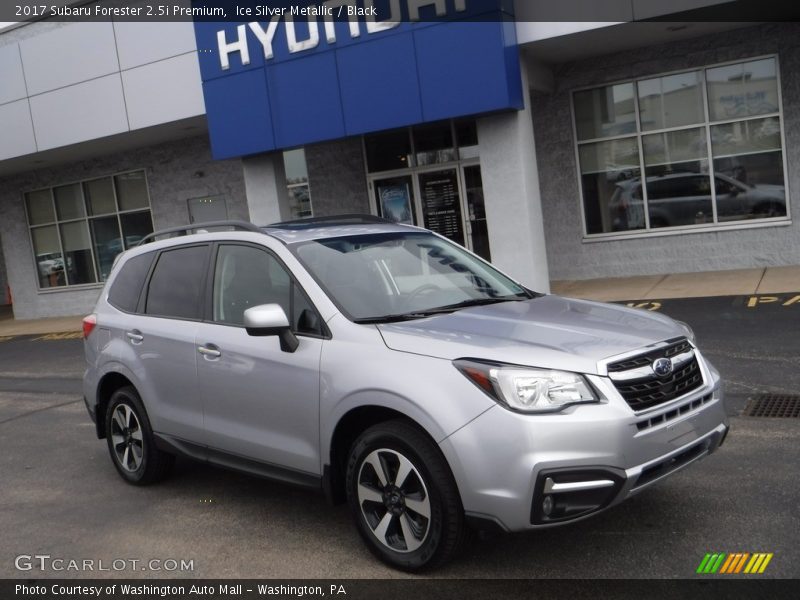 Ice Silver Metallic / Black 2017 Subaru Forester 2.5i Premium