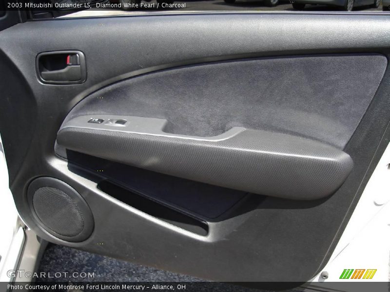 Diamond White Pearl / Charcoal 2003 Mitsubishi Outlander LS
