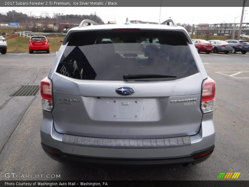 Ice Silver Metallic / Black 2017 Subaru Forester 2.5i Premium