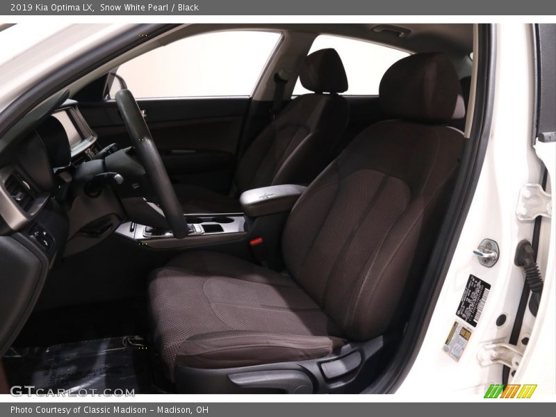 Snow White Pearl / Black 2019 Kia Optima LX