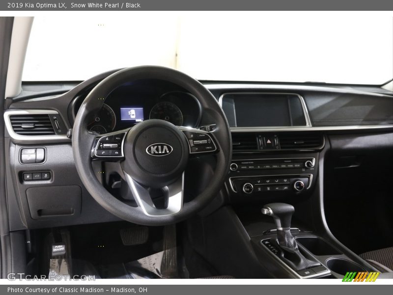 Snow White Pearl / Black 2019 Kia Optima LX