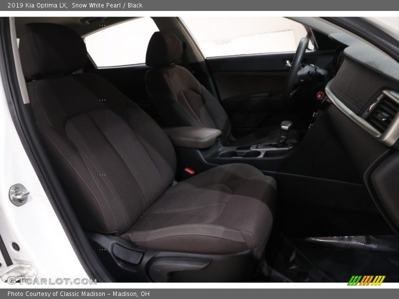 Snow White Pearl / Black 2019 Kia Optima LX
