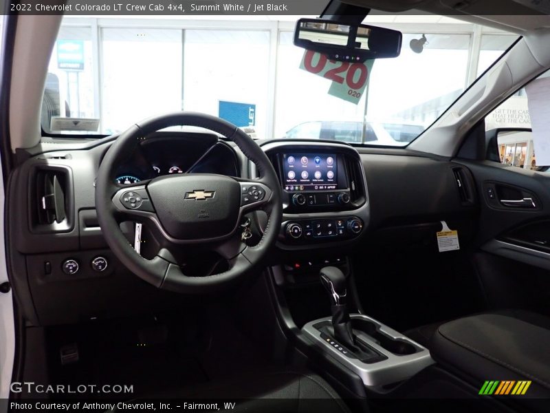 Summit White / Jet Black 2022 Chevrolet Colorado LT Crew Cab 4x4