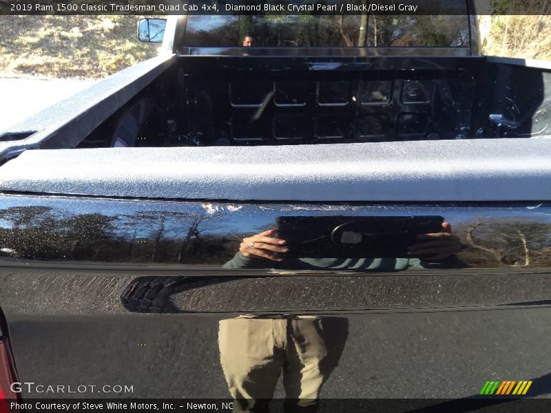 Diamond Black Crystal Pearl / Black/Diesel Gray 2019 Ram 1500 Classic Tradesman Quad Cab 4x4