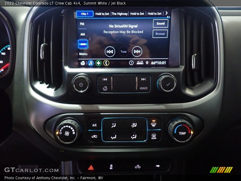 Summit White / Jet Black 2022 Chevrolet Colorado LT Crew Cab 4x4