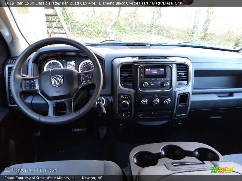 Diamond Black Crystal Pearl / Black/Diesel Gray 2019 Ram 1500 Classic Tradesman Quad Cab 4x4