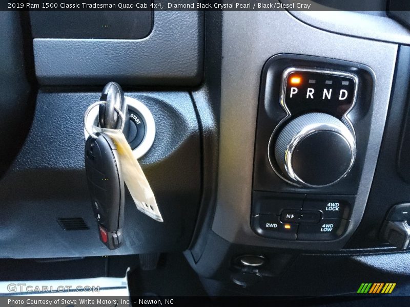 Diamond Black Crystal Pearl / Black/Diesel Gray 2019 Ram 1500 Classic Tradesman Quad Cab 4x4