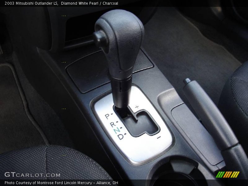 Diamond White Pearl / Charcoal 2003 Mitsubishi Outlander LS