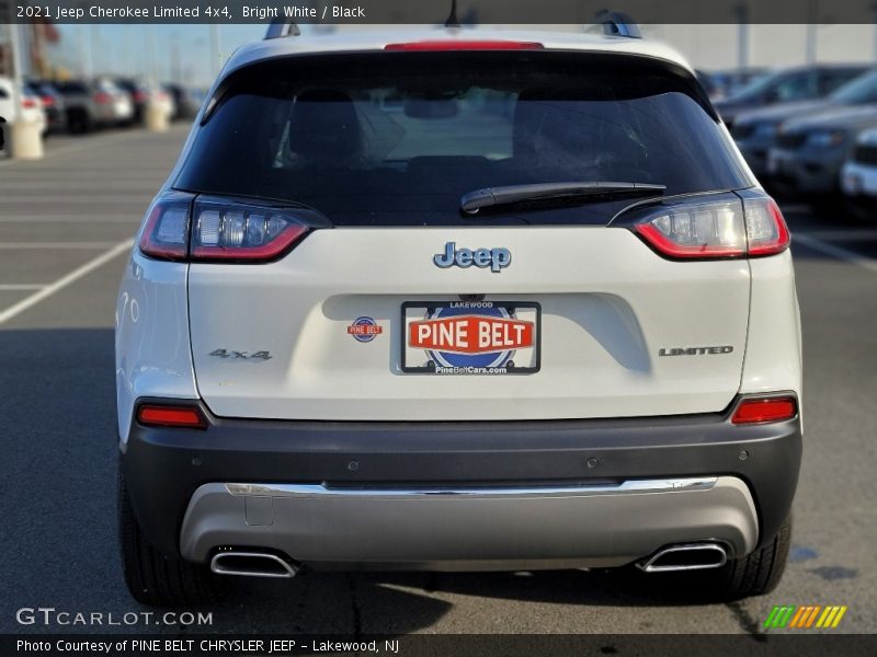 Bright White / Black 2021 Jeep Cherokee Limited 4x4