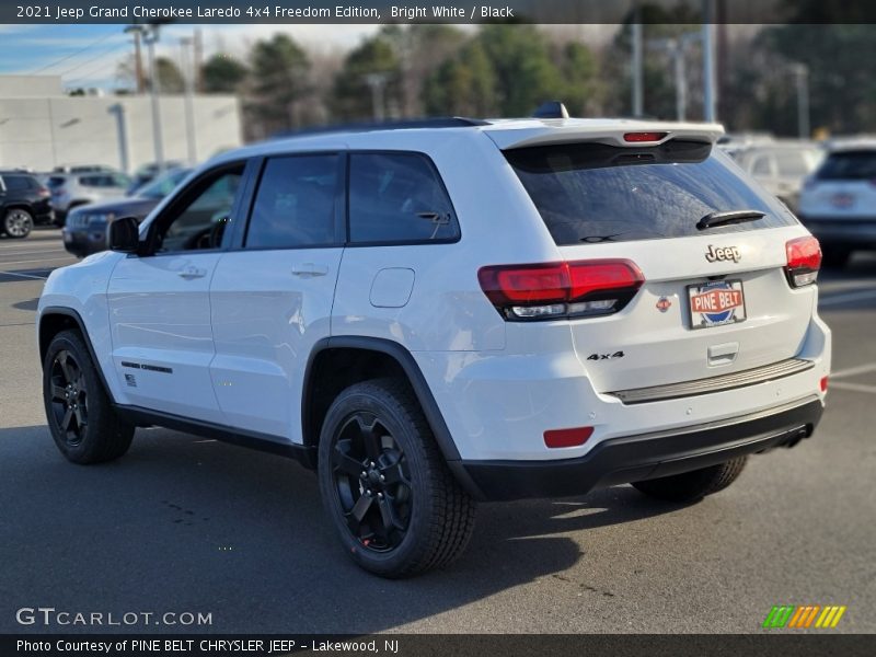 Bright White / Black 2021 Jeep Grand Cherokee Laredo 4x4 Freedom Edition