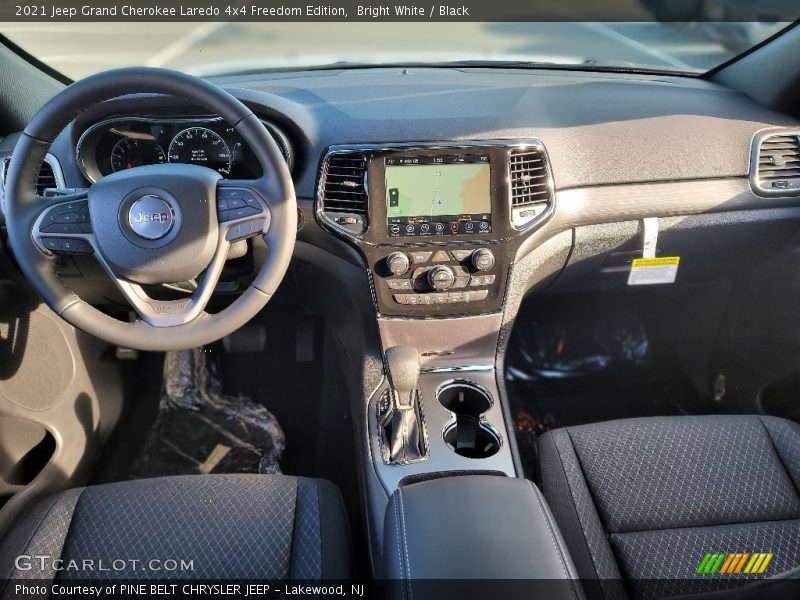 Bright White / Black 2021 Jeep Grand Cherokee Laredo 4x4 Freedom Edition