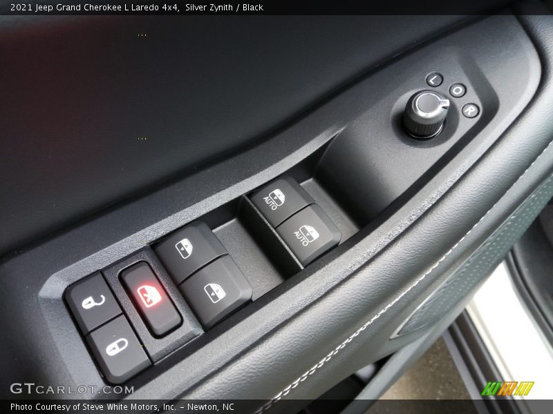Silver Zynith / Black 2021 Jeep Grand Cherokee L Laredo 4x4