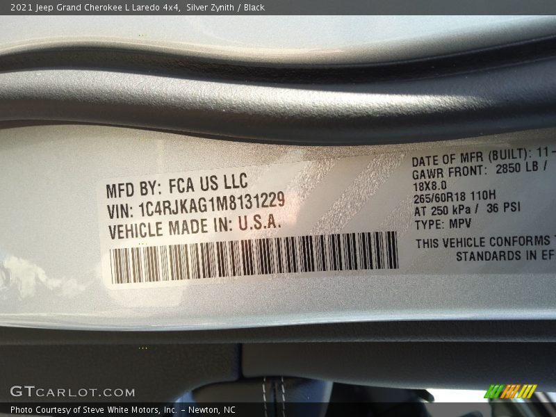 Silver Zynith / Black 2021 Jeep Grand Cherokee L Laredo 4x4