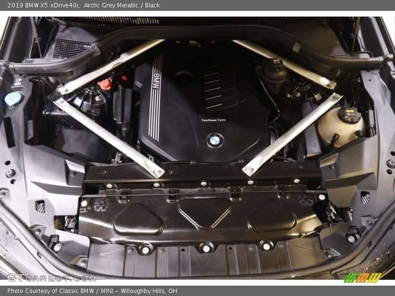 Arctic Grey Metallic / Black 2019 BMW X5 xDrive40i