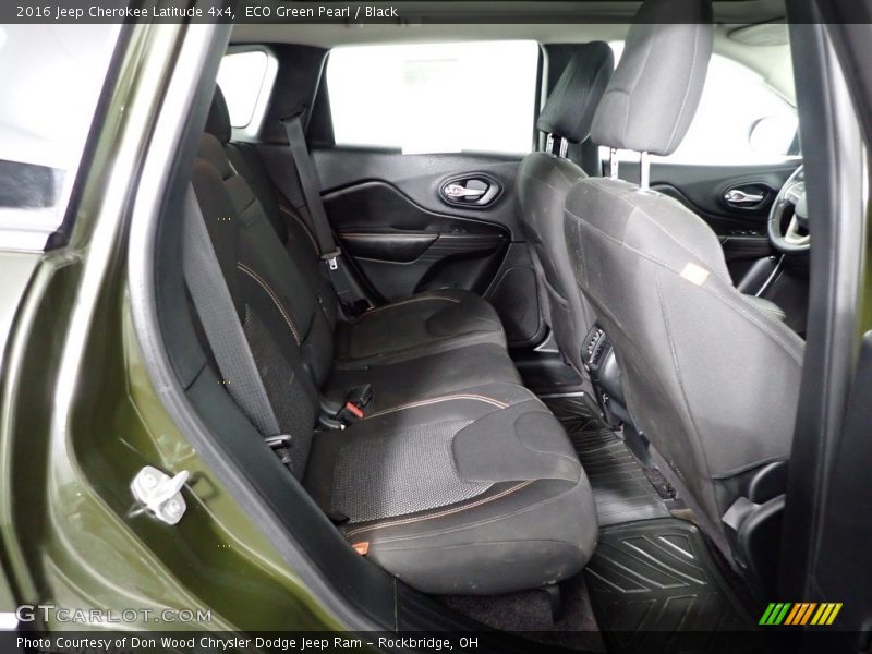 ECO Green Pearl / Black 2016 Jeep Cherokee Latitude 4x4