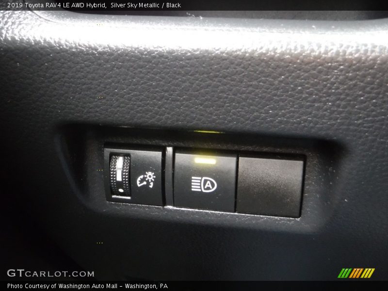 Silver Sky Metallic / Black 2019 Toyota RAV4 LE AWD Hybrid