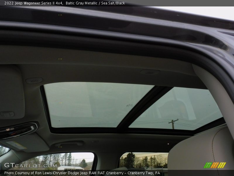 Sunroof of 2022 Wagoneer Series II 4x4