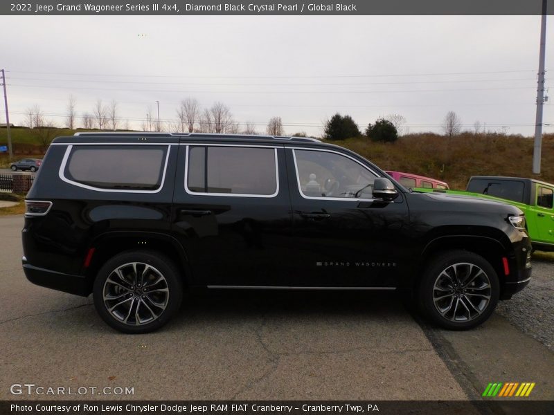 2022 Grand Wagoneer Series III 4x4 Diamond Black Crystal Pearl