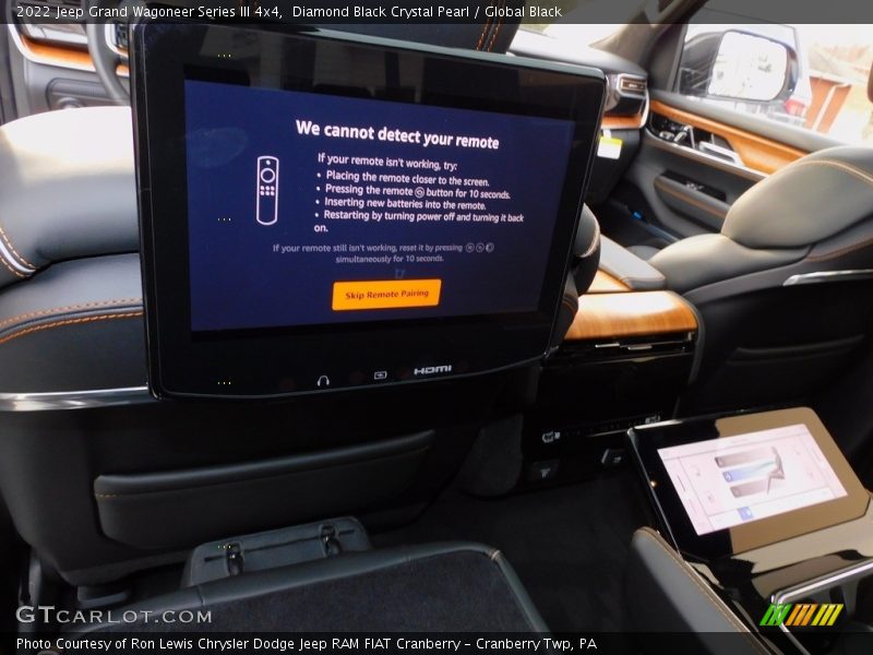 Diamond Black Crystal Pearl / Global Black 2022 Jeep Grand Wagoneer Series III 4x4