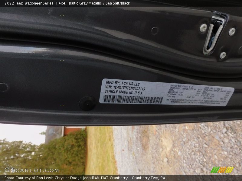 Baltic Gray Metallic / Sea Salt/Black 2022 Jeep Wagoneer Series III 4x4
