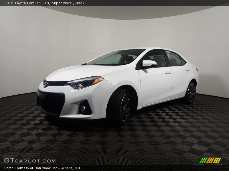 Super White / Black 2016 Toyota Corolla S Plus