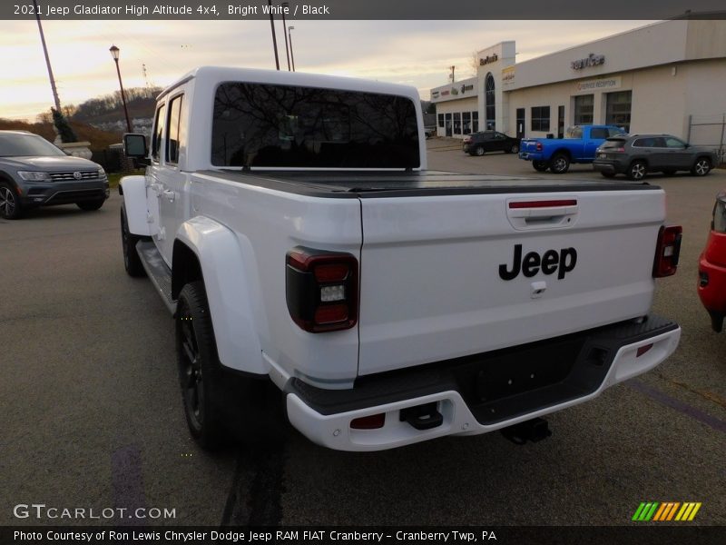 Bright White / Black 2021 Jeep Gladiator High Altitude 4x4