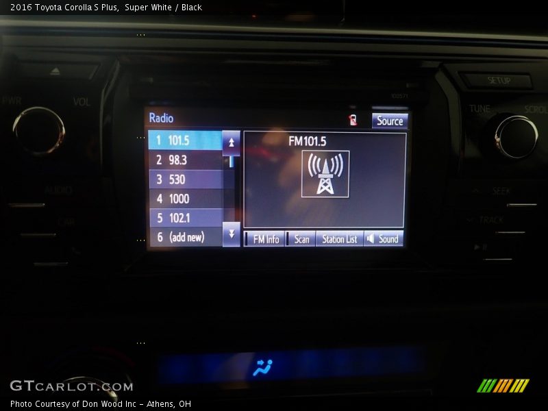 Super White / Black 2016 Toyota Corolla S Plus