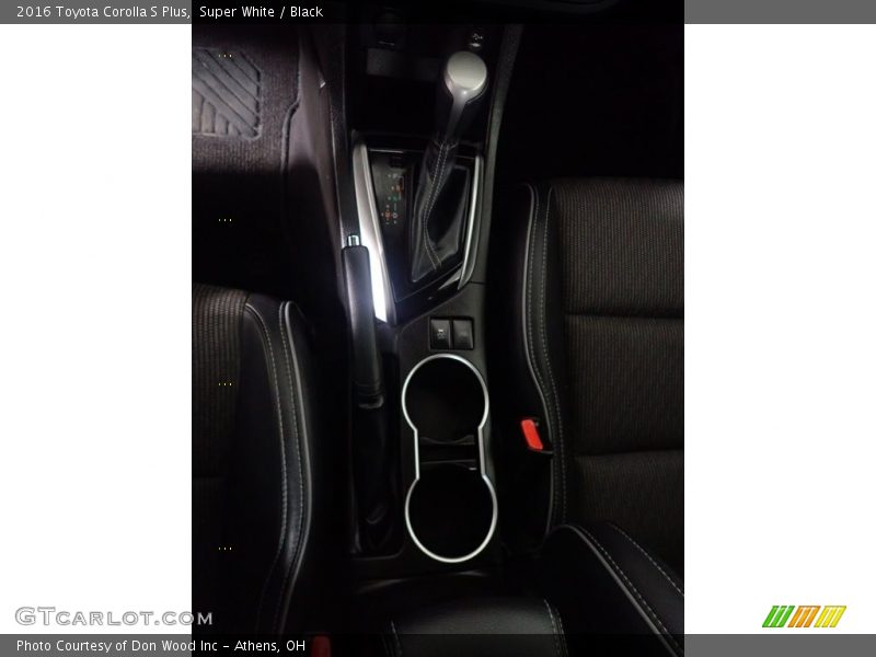 Super White / Black 2016 Toyota Corolla S Plus
