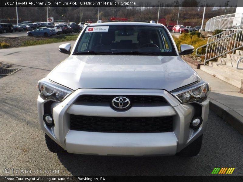 Classic Silver Metallic / Graphite 2017 Toyota 4Runner SR5 Premium 4x4