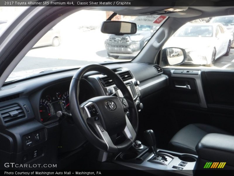 Classic Silver Metallic / Graphite 2017 Toyota 4Runner SR5 Premium 4x4