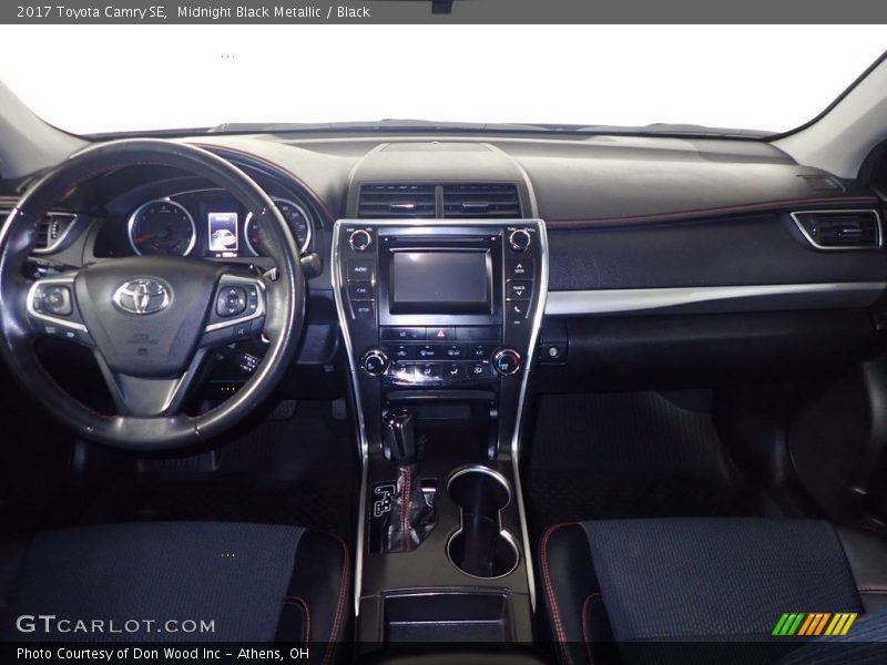 Midnight Black Metallic / Black 2017 Toyota Camry SE