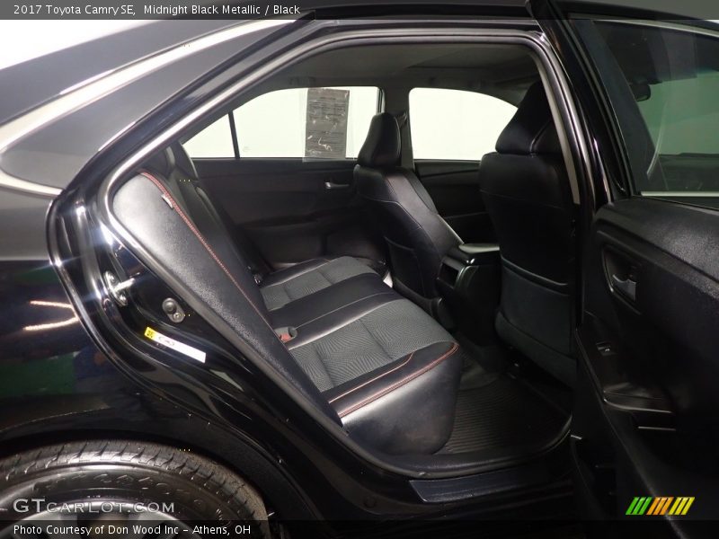 Midnight Black Metallic / Black 2017 Toyota Camry SE