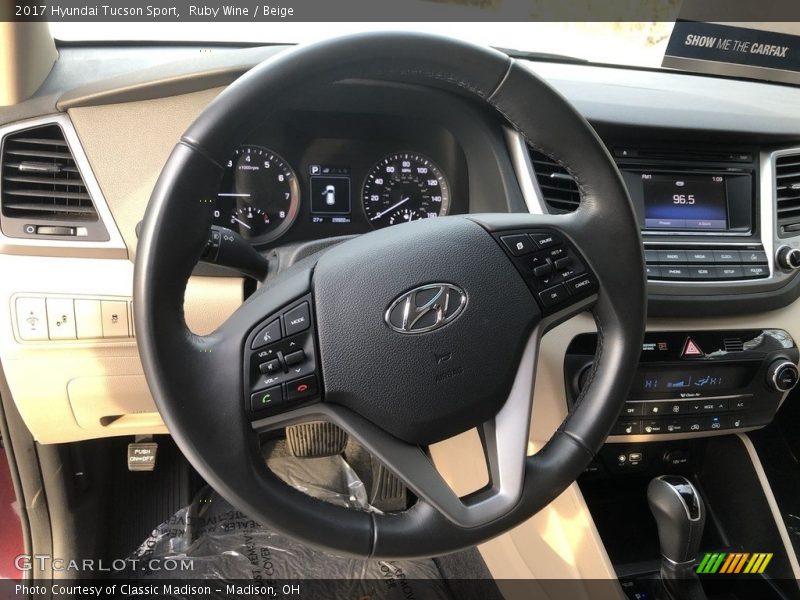 Ruby Wine / Beige 2017 Hyundai Tucson Sport